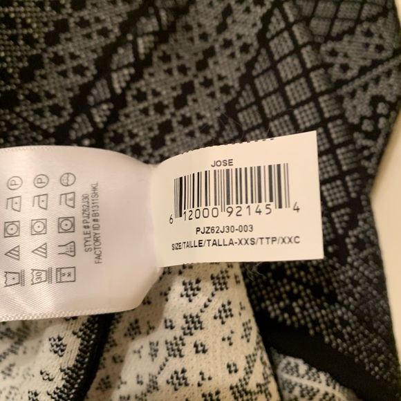 BCBGMaxAzria Jose Geometric Pattern Dress - Picture 5 of 7